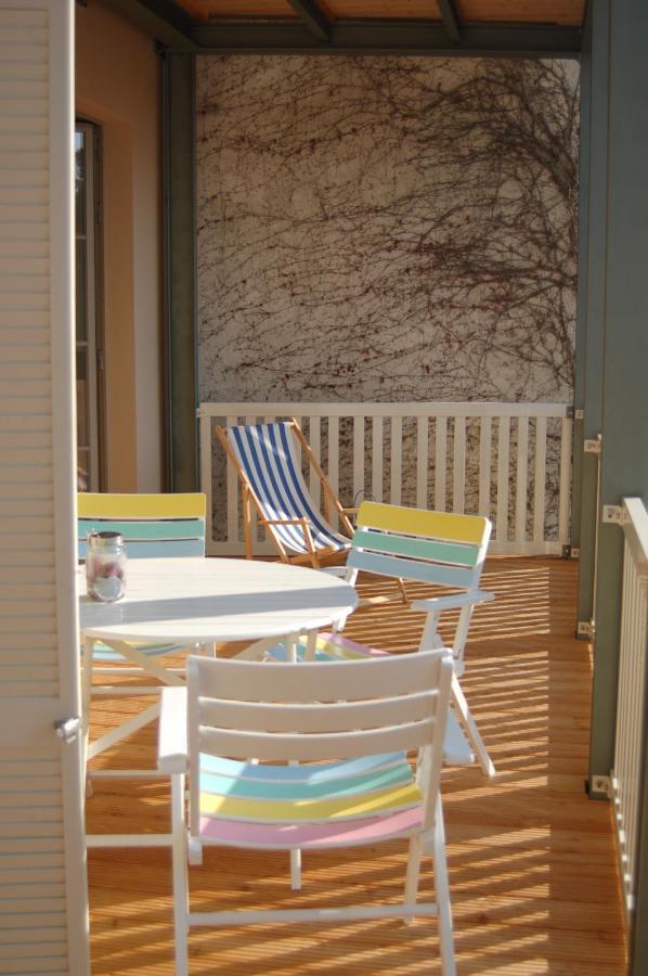 Schloss-Und Seeblick Apartment Rheinsberg Exterior foto